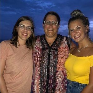 Meet your Posher, Dawn